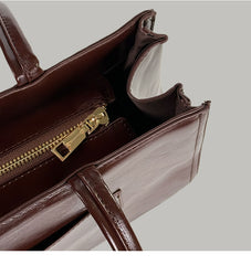 Large capacity tote bag